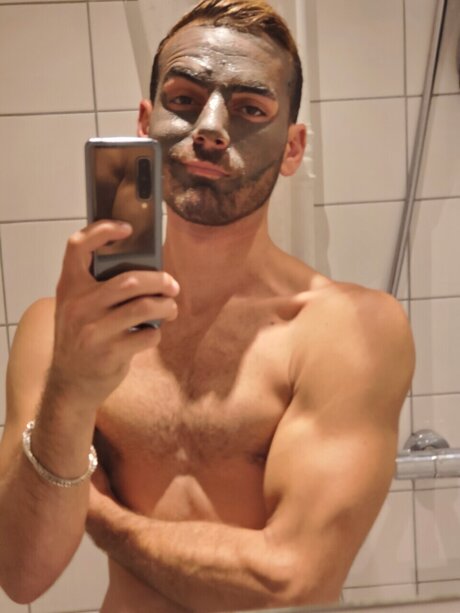 Foto di nudo di fuga di OnlyFans di Tiago