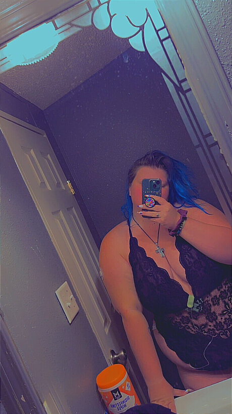 Foto di nudo di fuga di OnlyFans di Chaos