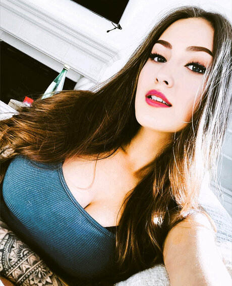Foto di nudo di fuga di OnlyFans di Sasha