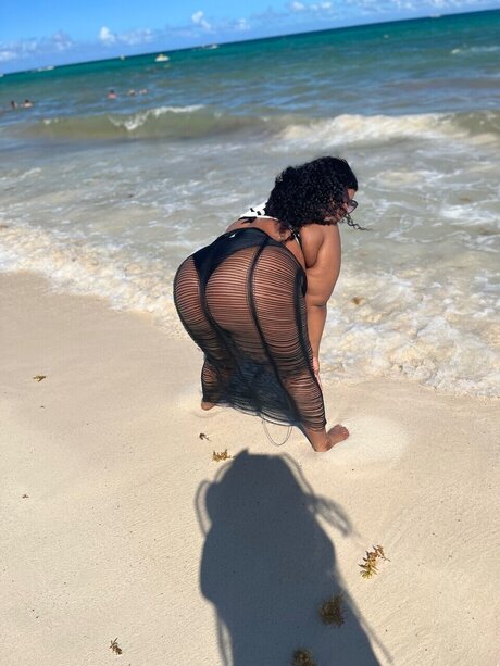 Foto di nudo di fuga di OnlyFans di Kiyoncee