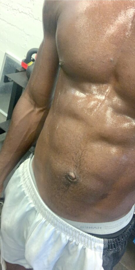 Foto di nudo di fuga di OnlyFans di B1gquick