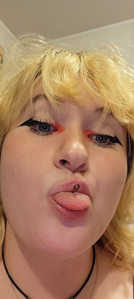 Foto di nudo di fuga di OnlyFans di Bell