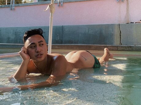 Foto di nudo di fuga di OnlyFans di Baby Boy 