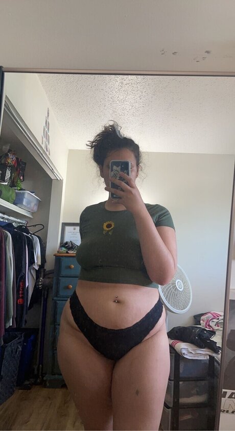 Foto di nudo di fuga di OnlyFans di Em