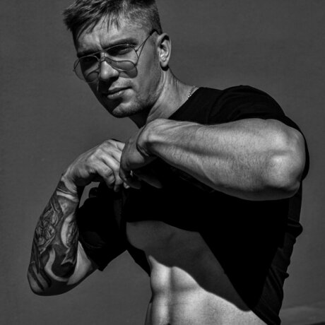 Foto di nudo di fuga di OnlyFans di Mikhail