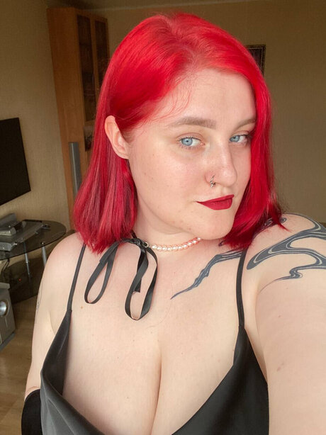 Foto di nudo di fuga di OnlyFans di Kira Koval