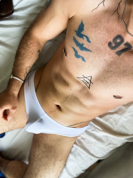 Foto di nudo di fuga di OnlyFans di Hell Boy