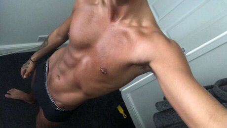 Foto di nudo di fuga di OnlyFans di Brit Boy
