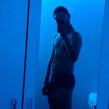 Foto di nudo di fuga di OnlyFans di Palta