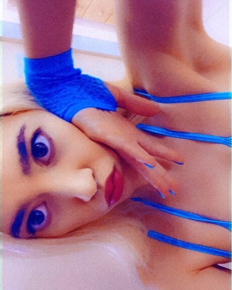 Foto di nudo di fuga di OnlyFans di Anna