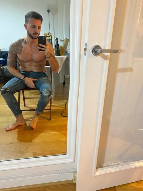 Foto di nudo di fuga di OnlyFans di Andonio