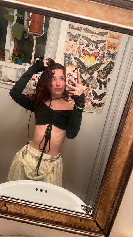 Foto di nudo di fuga di OnlyFans di Luna