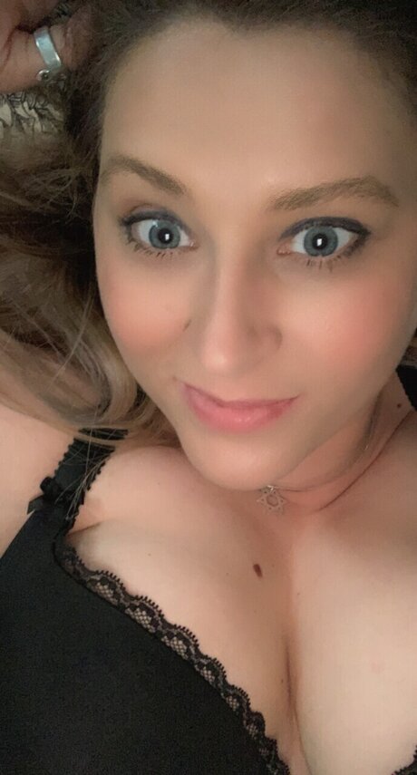 Foto di nudo di fuga di OnlyFans di A Smitty