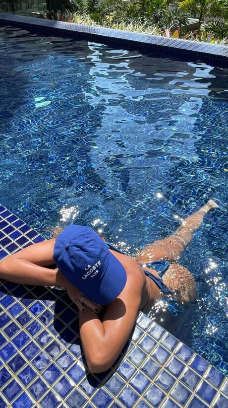 Foto di nudo di fuga di OnlyFans di Victoria