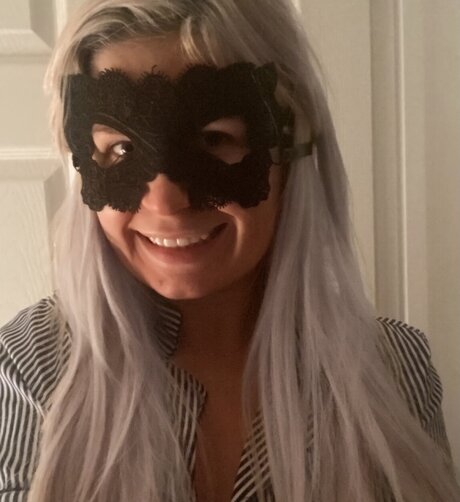 Foto di nudo di fuga di OnlyFans di The Masked Duchess