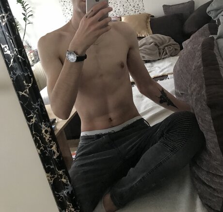 Foto di nudo di fuga di OnlyFans di Sky Onell