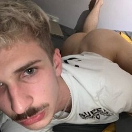 Foto di nudo di fuga di OnlyFans di Papi