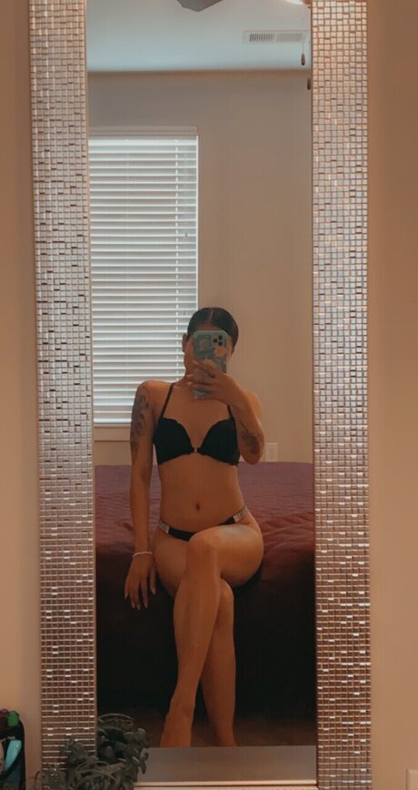 Foto di nudo di fuga di OnlyFans di Gracielu 