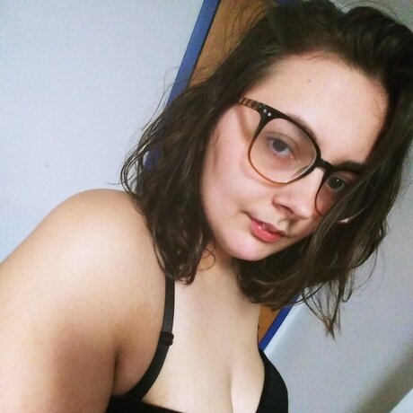 Foto di nudo di fuga di OnlyFans di Peaches