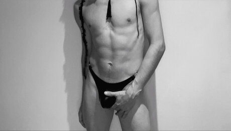 Foto di nudo di fuga di OnlyFans di Uriel