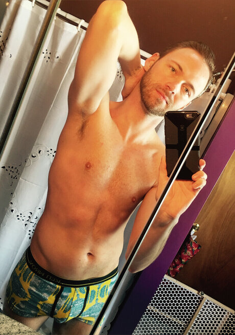 Foto di nudo di fuga di OnlyFans di Kenneth Blake