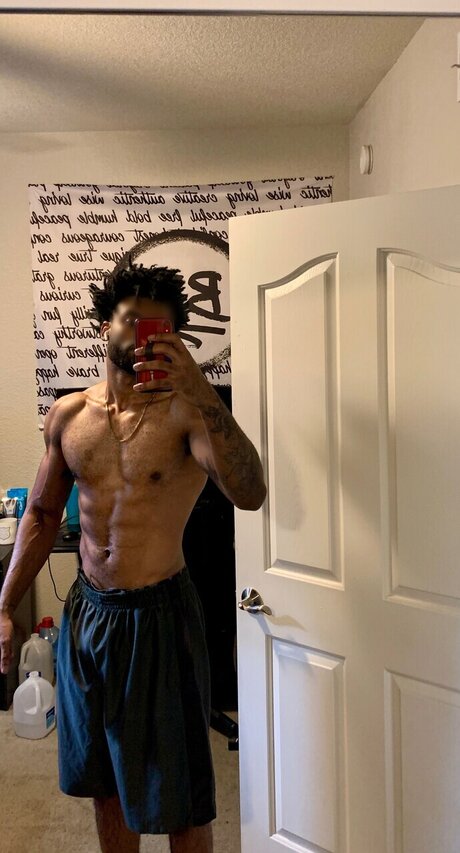 Foto di nudo di fuga di OnlyFans di Thenightrider 
