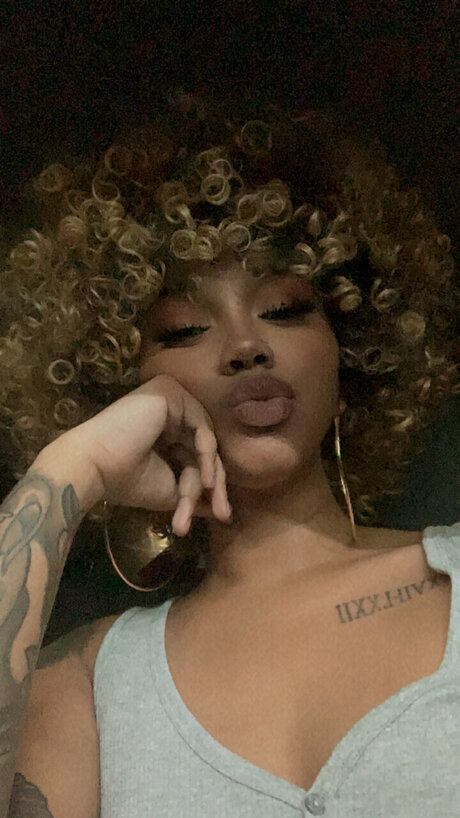 Foto di nudo di fuga di OnlyFans di Miss Sativa