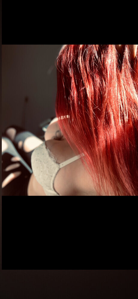 Foto di nudo di fuga di OnlyFans di Kiikiie
