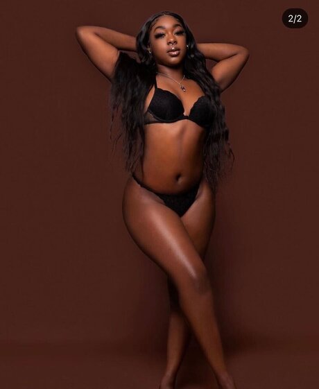 Foto di nudo di fuga di OnlyFans di Its Chocolate 