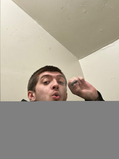 Foto di nudo di fuga di OnlyFans di Monster420