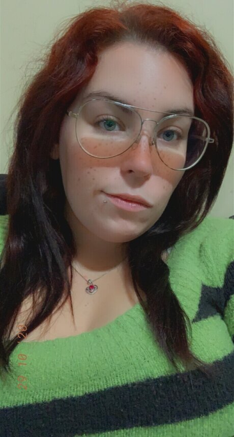 Foto di nudo di fuga di OnlyFans di Vicky Landry