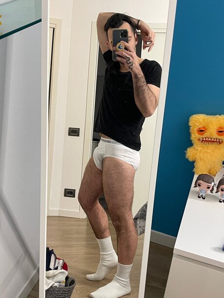 Foto di nudo di fuga di OnlyFans di Luchinovolgare