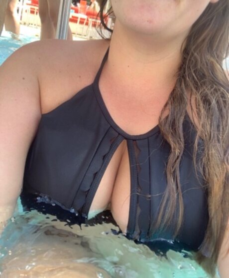 Foto di nudo di fuga di OnlyFans di Abby