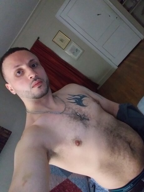 Foto di nudo di fuga di OnlyFans di Papi Chulo Here Looking For So Fun