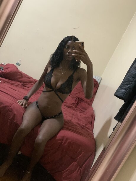 Foto di nudo di fuga di OnlyFans di Slatt
