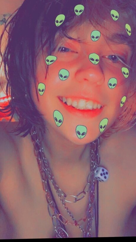 Foto di nudo di fuga di OnlyFans di Buggy420