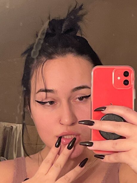 Foto di nudo di fuga di OnlyFans di Kaybae Amplt3