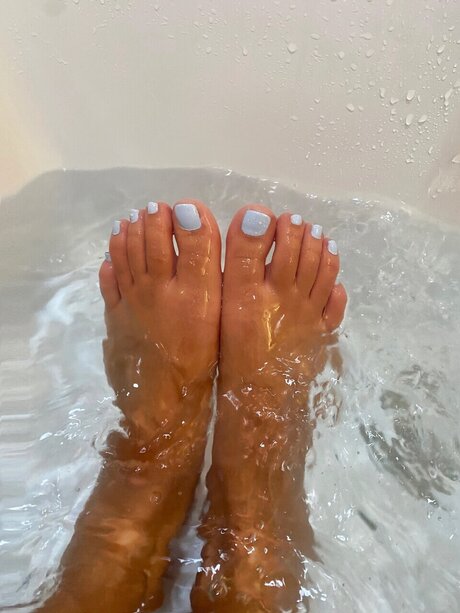Foto di nudo di fuga di OnlyFans di Arabicfeet4u