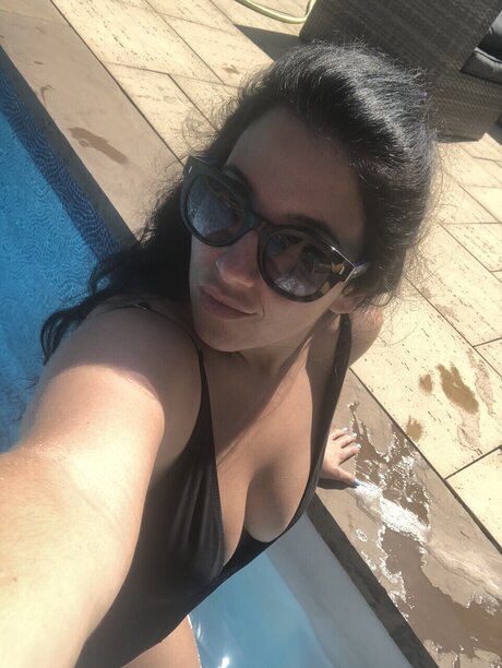 Foto di nudo di fuga di OnlyFans di Ashley