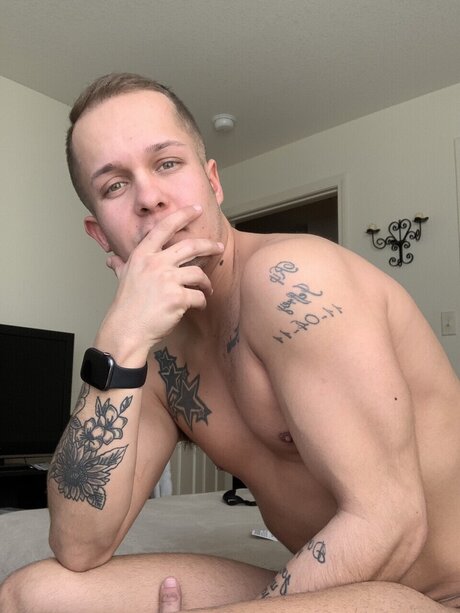 Foto di nudo di fuga di OnlyFans di Zach