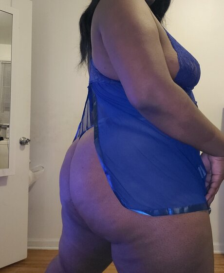 Foto di nudo di fuga di OnlyFans di Rosey