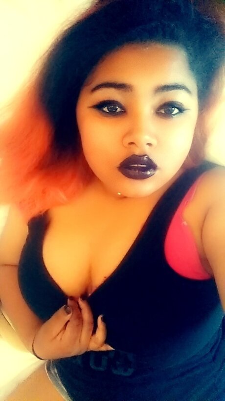 Foto di nudo di fuga di OnlyFans di Bella Rose