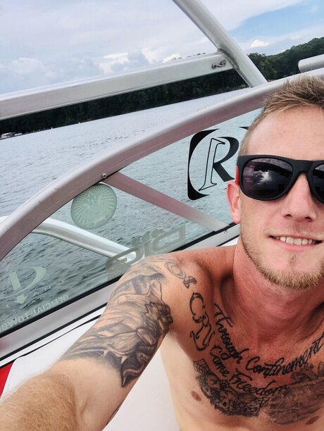 Foto di nudo di fuga di OnlyFans di Yoyo