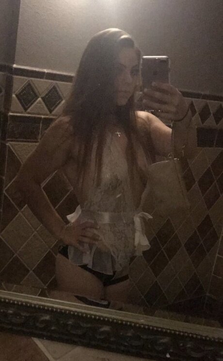 Foto di nudo di fuga di OnlyFans di Roxanne