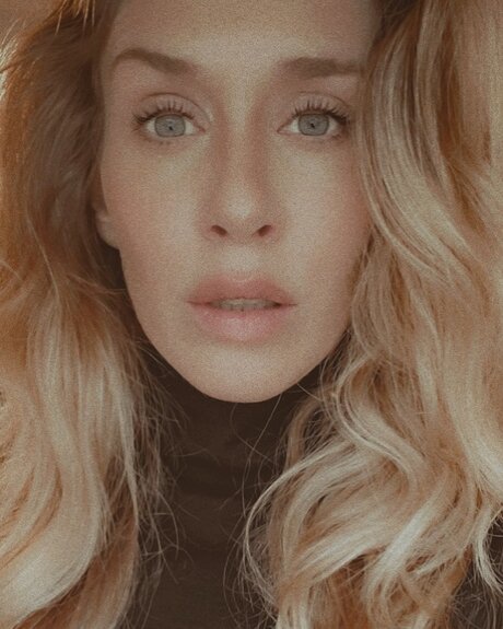 Foto di nudo di fuga di OnlyFans di Amy Arieal
