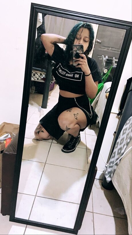 Foto di nudo di fuga di OnlyFans di Camila Santander