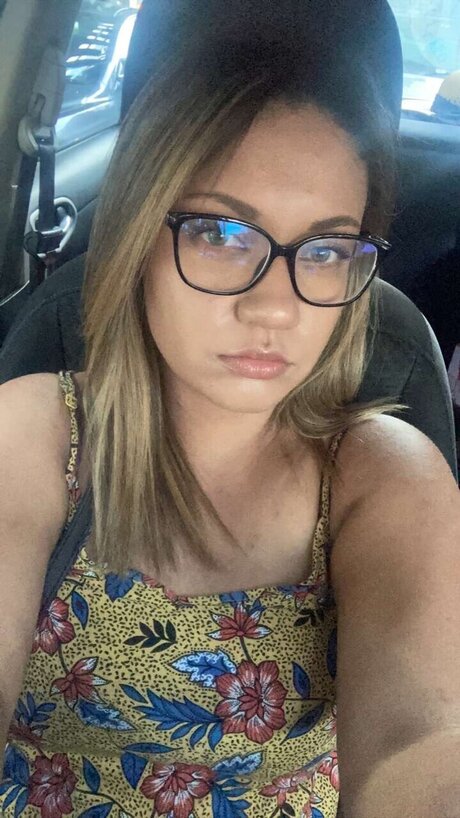 Foto di nudo di fuga di OnlyFans di Angelica Cruz