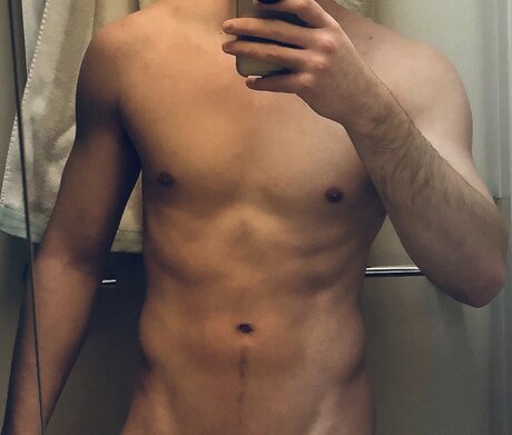 Foto di nudo di fuga di OnlyFans di Alex Prince
