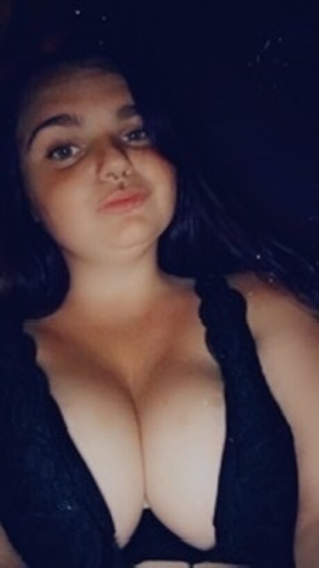 Foto di nudo di fuga di OnlyFans di Cheyeanne Faelynn