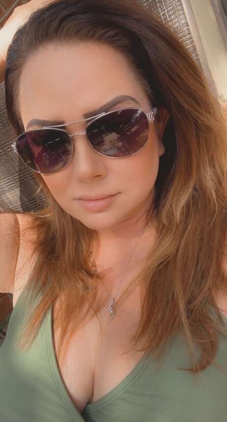 Foto di nudo di fuga di OnlyFans di Shannon